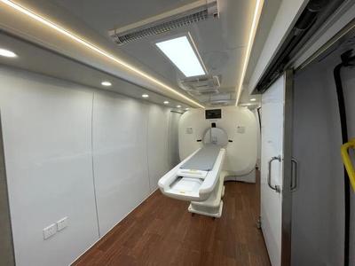 移動(dòng)科技賦能健康防線 閔行首臺(tái)移動(dòng)CT車提升疫情防控與便民體檢能力